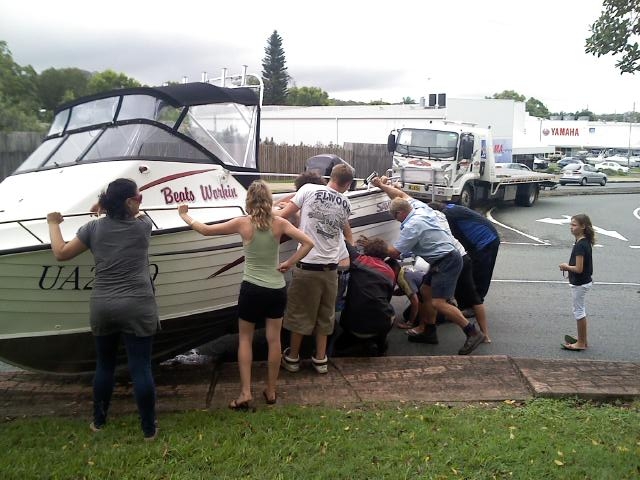 Maroochydore-Towing-Service-roadside-accident-boat-trailer